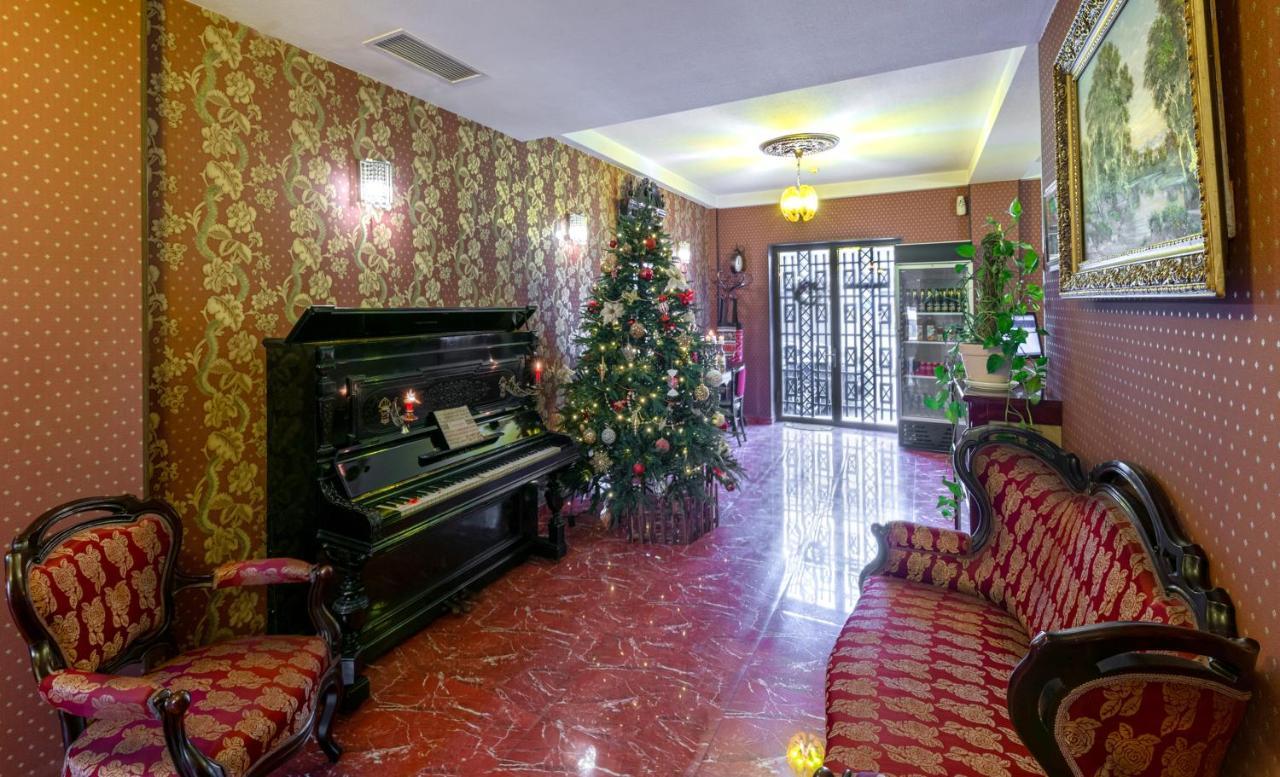 - Granada - Boutique Hotel - Tbilisi - Buitenkant foto