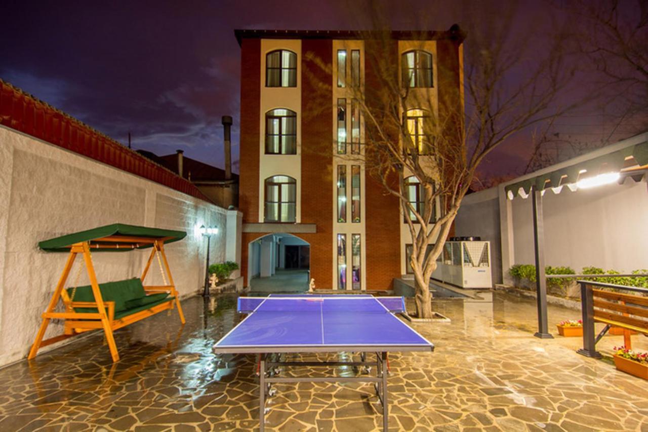 - Granada - Boutique Hotel - Tbilisi - Buitenkant foto