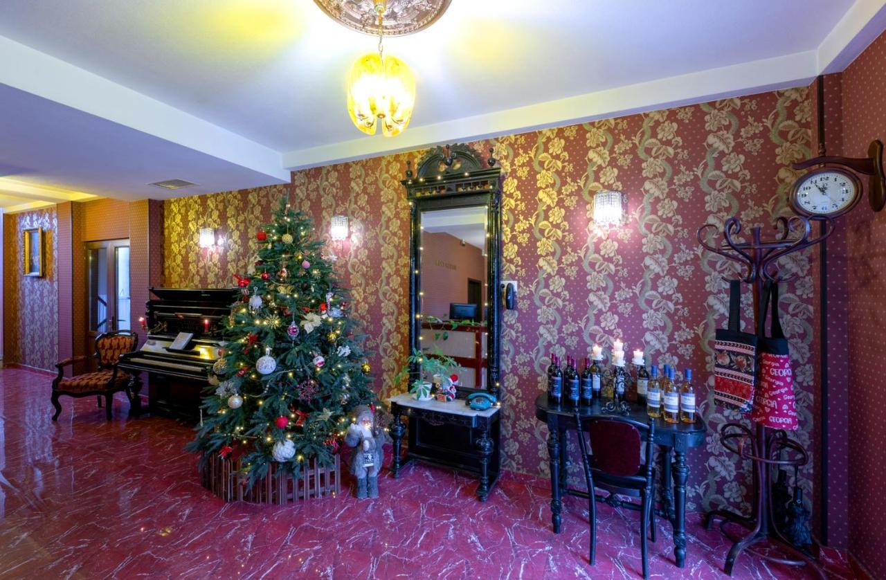 - Granada - Boutique Hotel - Tbilisi - Buitenkant foto