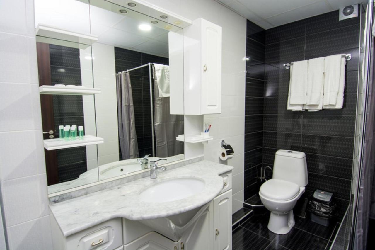 - Granada - Boutique Hotel - Tbilisi - Buitenkant foto