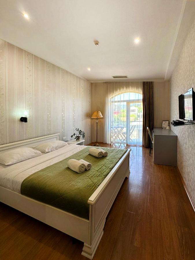 - Granada - Boutique Hotel - Tbilisi - Buitenkant foto