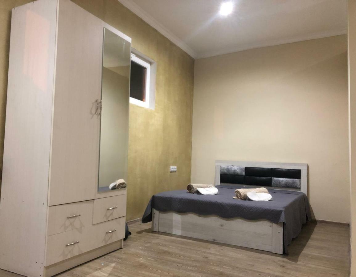 - Granada - Boutique Hotel - Tbilisi - Buitenkant foto